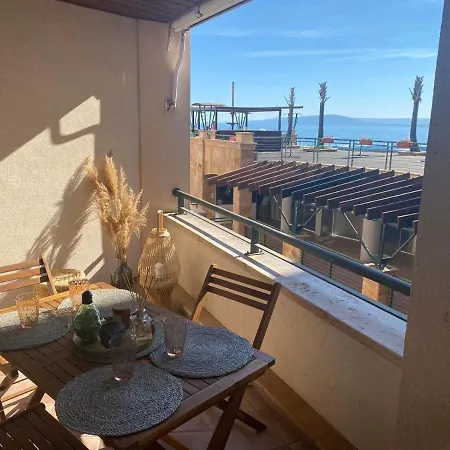 Apartament Marina *